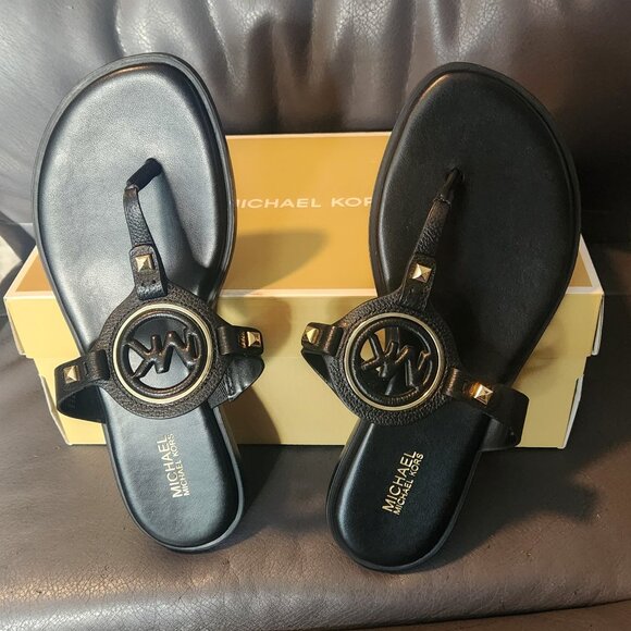 Michael Kors Aubrey Cutout Leather T-Strap Sandal - Picture 1 of 7